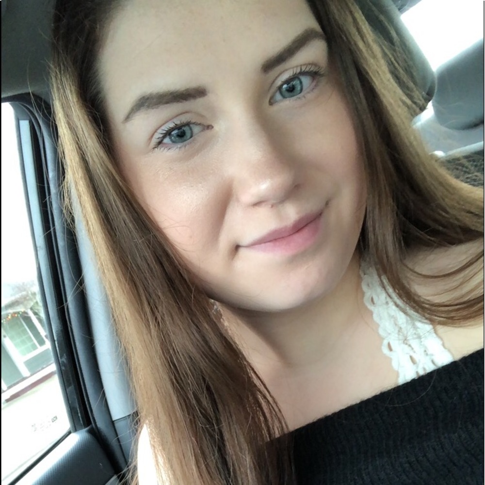 Meet your Posher, Haillie